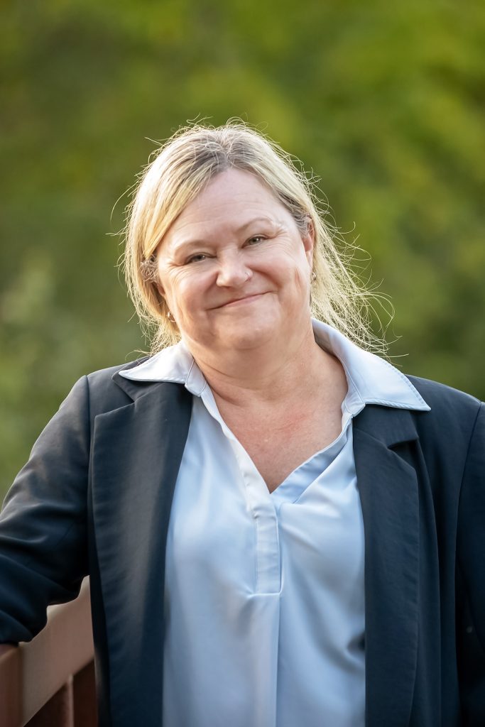 <div class="board-caption">Tina Thornton, Program</br><a href="mailto:program@wbnptbo.ca">Email Tina</a></br><a href=https://ywcapeterborough.org/ >YWCA Peterborough Haliburton</a></div>
